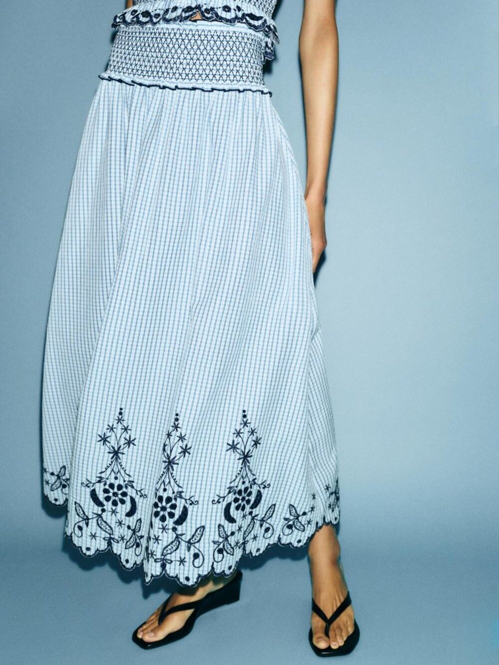 Zara Embroidered Plaid Midi Skirt Blue White Smocked Waist Size Large NWT Summer